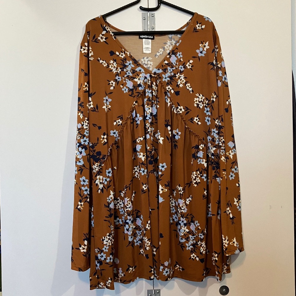 🎉 Heimish USA Floral Tunic Blouse